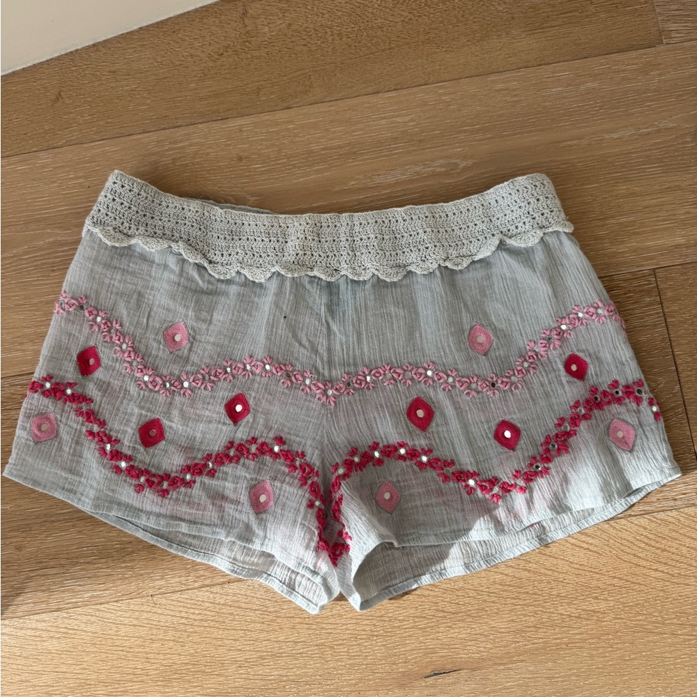 Gray Shorts with Pink Embroidery and mirror patchwork gauze medium woman’s